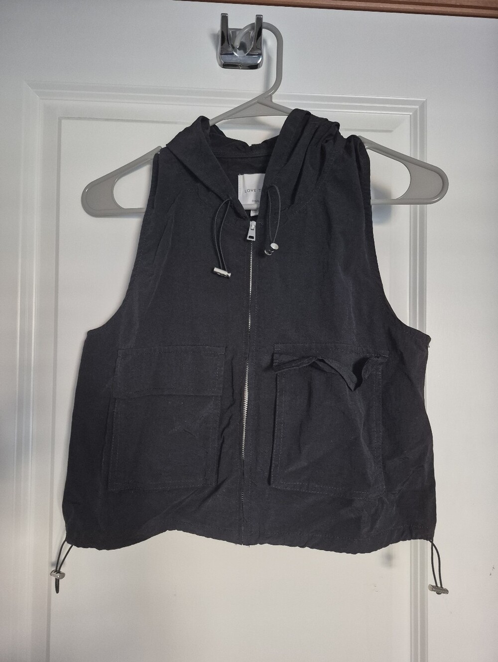Love Tree Black Sleeveless Hooded Zip-Up Vest